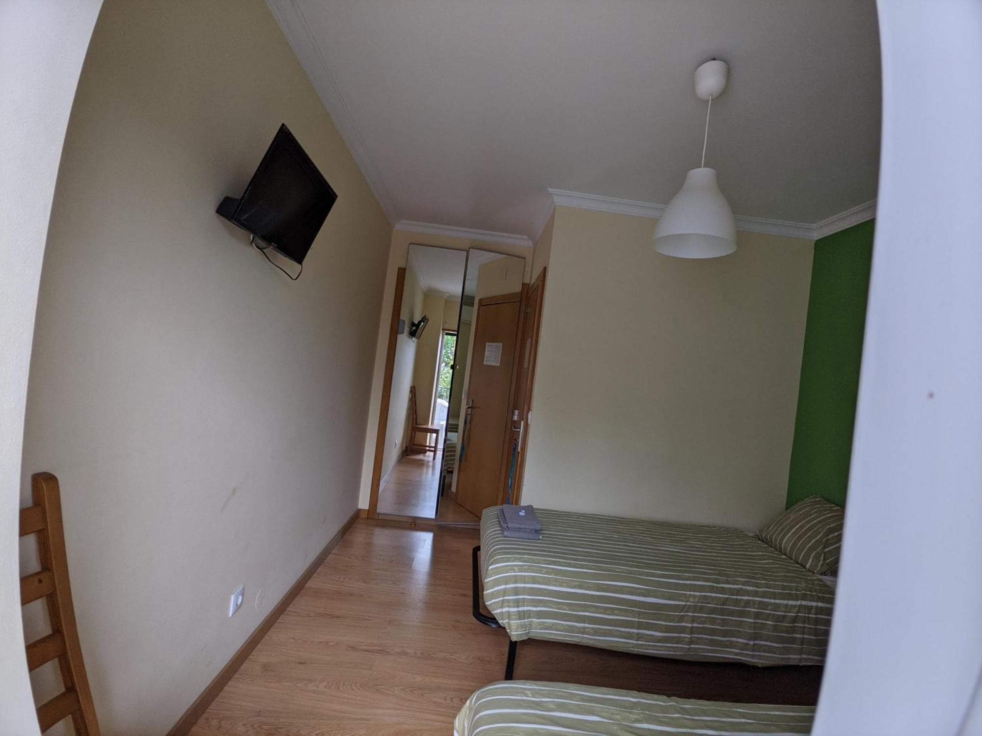 Residencial Marialva Park Hotel Corroios Bagian luar foto