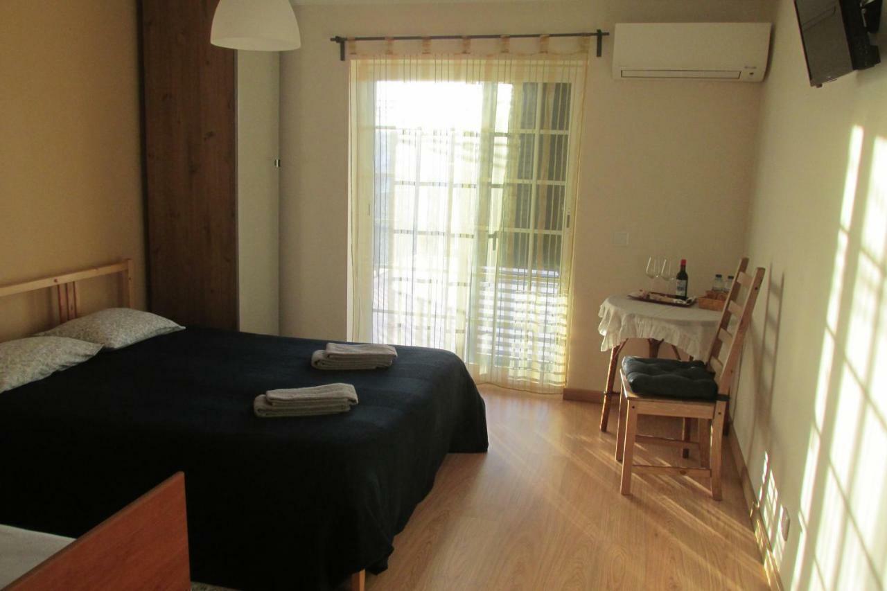 Residencial Marialva Park Hotel Corroios Bagian luar foto